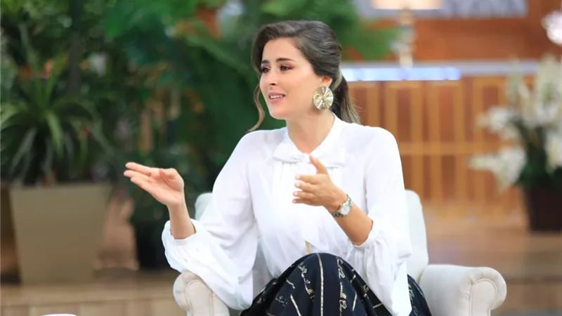 التونسية عائشة بن أحمد وطلاب دفعة كورونا ضيوف معكم منى الشاذلي