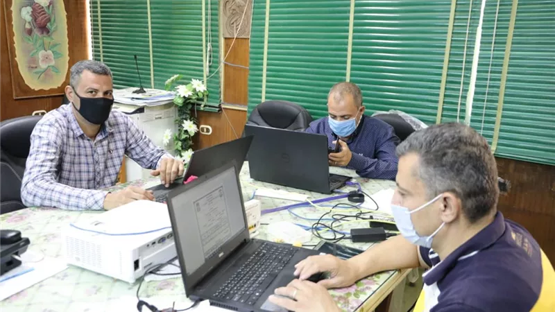 مدير تعليم الوادى الجديد يتابع امتحانات الدور الثانى فى الكيمياء والجغرافيا للثانوية العامة