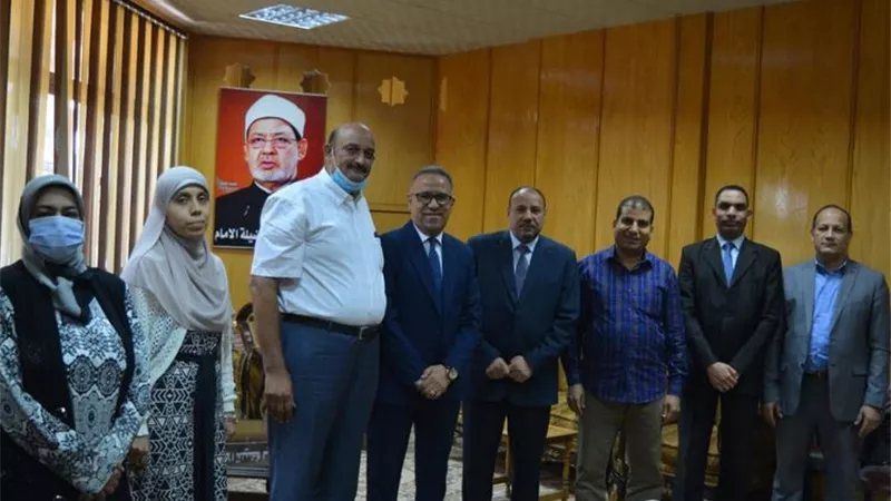 نائب رئيس جامعة الأزهر يلتقي بالمكتب الفني لوضع خطة العمل فى ضوء رؤية قيادات الجامعة