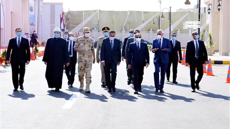أنتم الأعداء وليس الإرهاب .. الرئيس السيسي موجها رسالة للمخالفين .. تعالوا وانا أساعدكم في البناء الصحيح