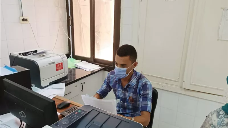 فحص ٢٠٠٠ مسافر للخارج بالمعمل الإقليمي بالزقازيق للتأكد من خلوهم من كورونا