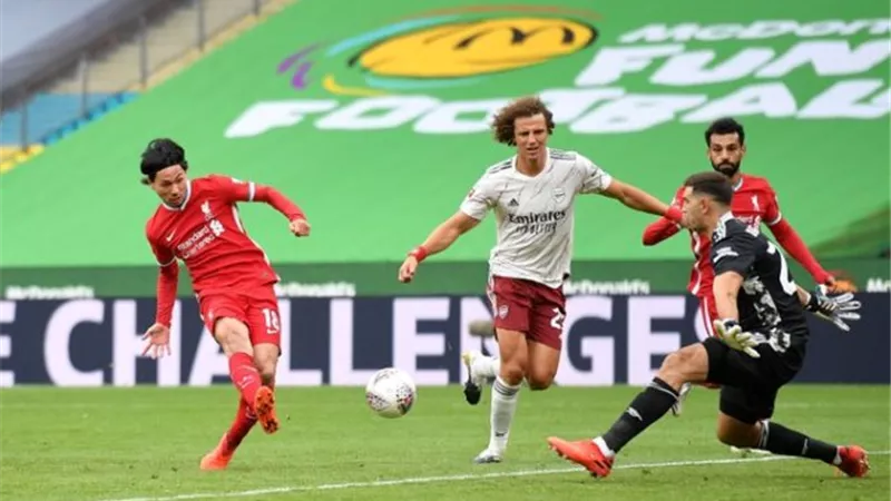 بالفيديو.. ركلات الترجيح تحسم قمة أرسنال ضد ليفربول بكأس الدرع الخيرية