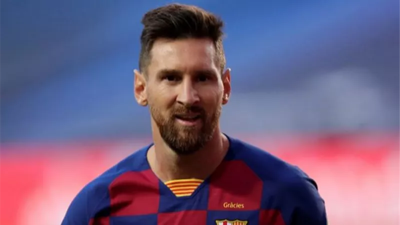 بيان رسمي.. الدوري الإسباني ينصف برشلونة في أزمة ميسي