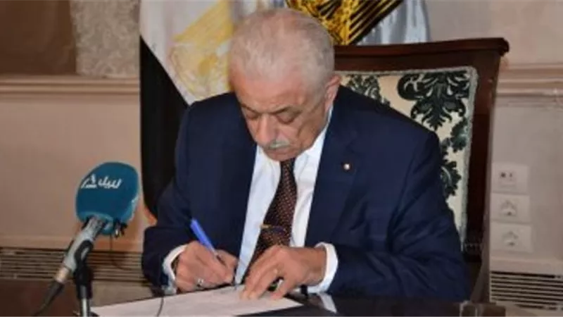 وزير التربية والتعليم يعتمد نتيجة الدبلومات الفنية 2020