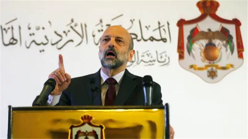 رئيس الوزراء الأردني: إغلاق الاقتصاد والعزل الكامل مجد على المدى القصير
