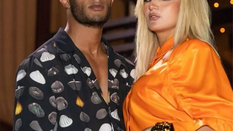 بكلمات رقيقة .. محمد رمضان يحتفل بعيد ميلاد زوجته