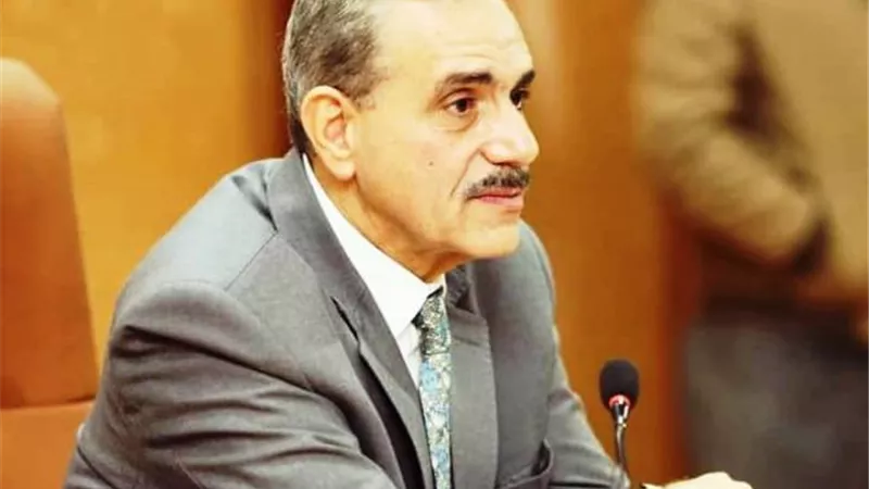 محافظ كفرالشيخ يهنئ الثانية مكرر على مستوى الجمهورية فى الدبلومات الفنية بالمحافظة
