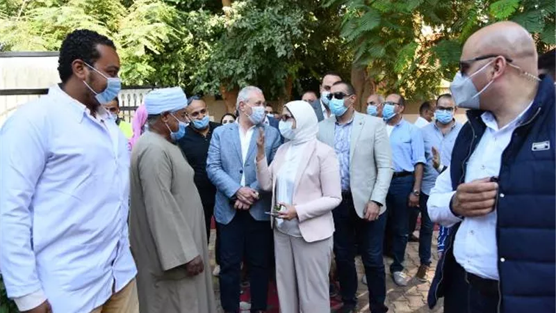 وزيرة الصحة تتفقد وحدة صحة طب أسرة البعيرات غرب الأقصر.. بالصور