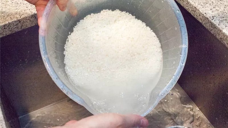طريقة تحضير ماء الأرز لإطالة الشعر