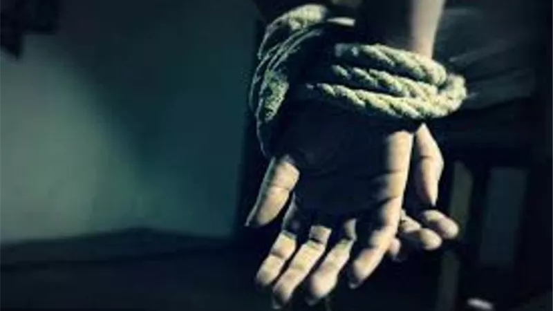 خطف رجل أعمال على يد زوجته .. استعانت ببلطجية لاكراهه على توقيع إيصالات امانة