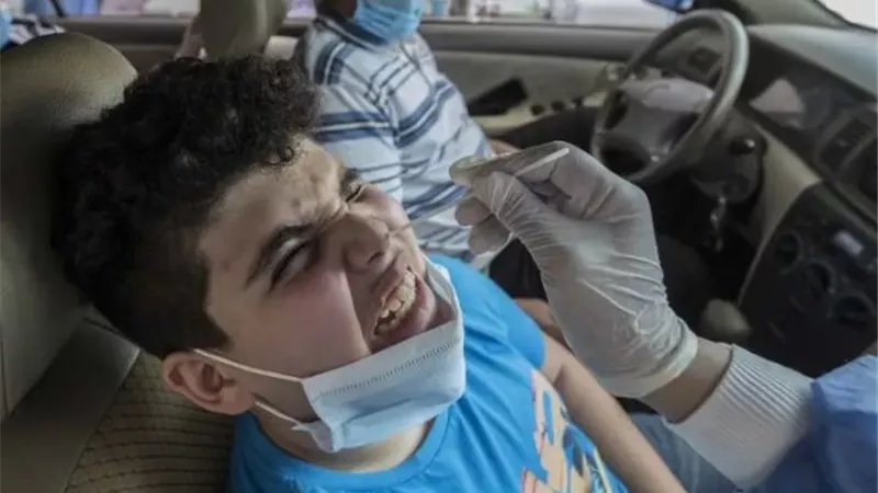 خبراء الصحة :مسحة الانف(PCR) لكشف كورونا يشوبها عيب كبير