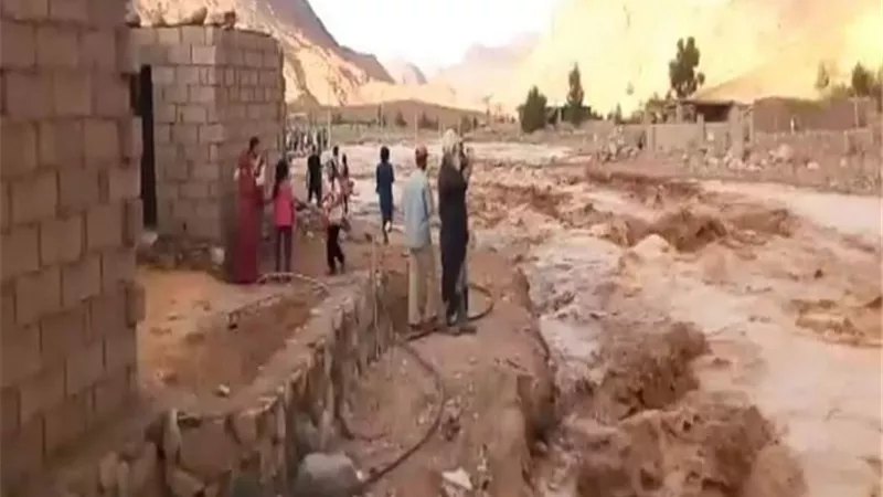 هطول سيول بوادى الأربعين فى سانت كاترين بجنوب سيناء دون وجود اية خسائر