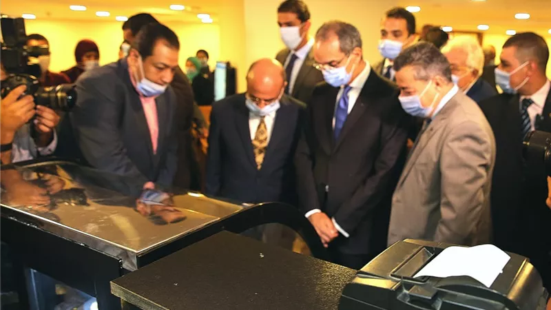 برسوم اضافية .. إتاحة خدمات التوثيق بمكتب مميز فى سيتي ستارز