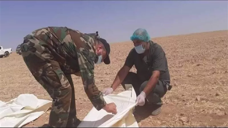 الحكومة السورية تتسلم جثث 14 جنديا عثر عليهم في مقبرة جماعية