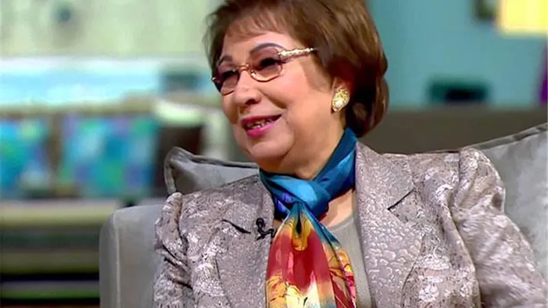 إنعام محمد علي رئيسا للجنة تحكيم مسابقة السيناريو في 