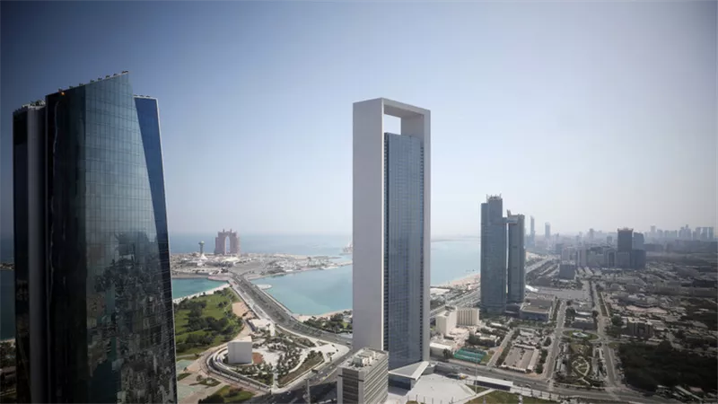 الإمارات.. الإعلان عن موعد دخول تعديلات قانون العمل حيز التنفيذ