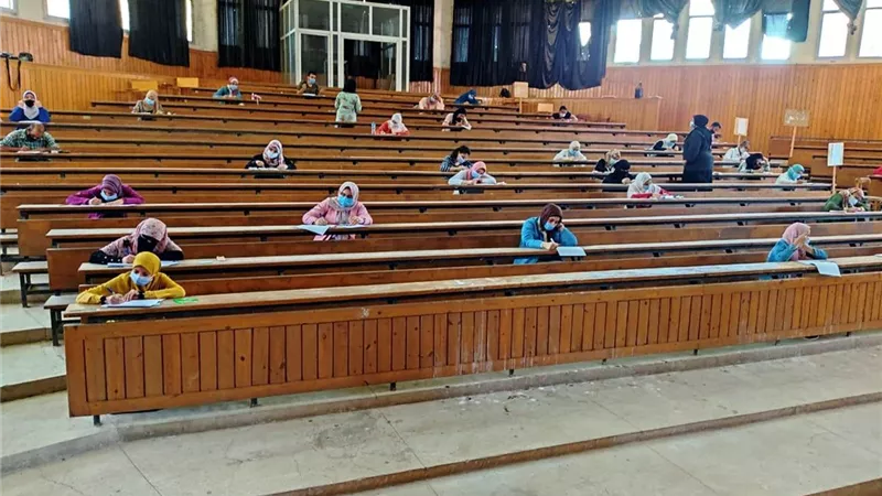 رئيس جامعة المنيا : اليوم بدء امتحانات الدراسات العليا بالكليات