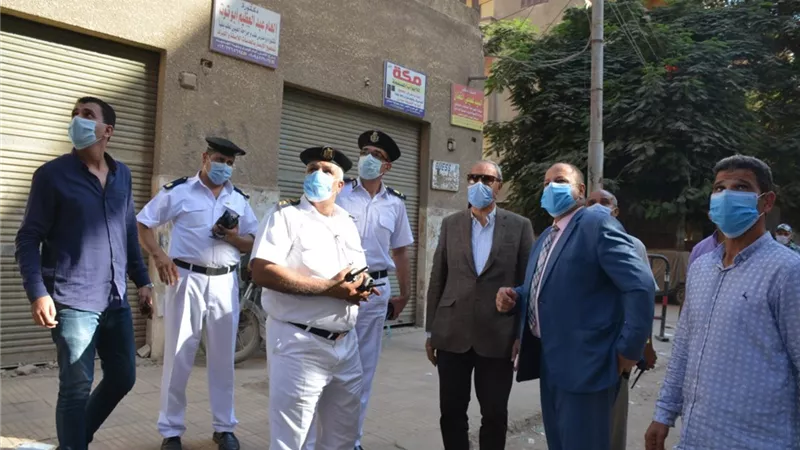 المحافظ يشارك فى حملات إزالة فى بنها وقليوب وشرق شبرا الخيمة لأبراج مخالفة