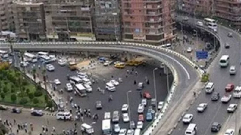 تابع النشرة المرورية وارصد مناطق ازدحام السيارات و بطء الحركة