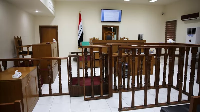 القضاء العراقي يستدعي وزيري الداخلية والدفاع السابقين بشأن مقتل المتظاهرين