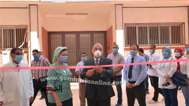 رئيس جامعة أسيوط يفتتح أول وحدة للأشعة التشخيصية البيطرية فى صعيد مصر