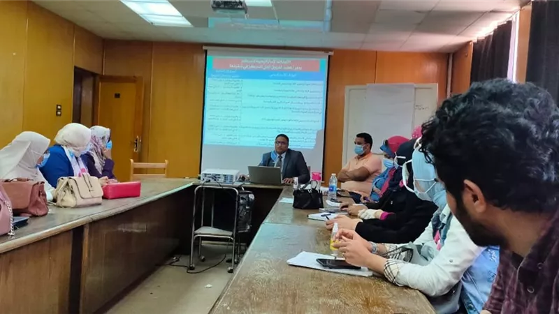 انعقاد اول اجتماع لمركز ضمان الجوده بجامعة جنوب الوادى