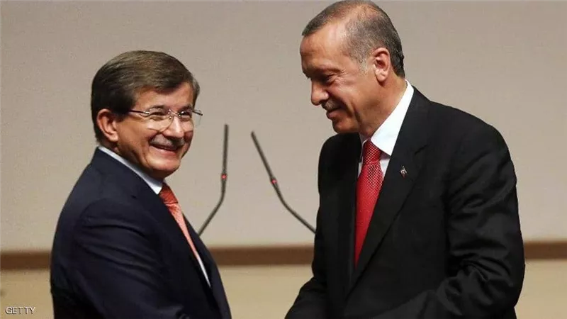 رفيق أردوغان منتقدا سلوكه: يهدد بصدام مسلح في المتوسط
