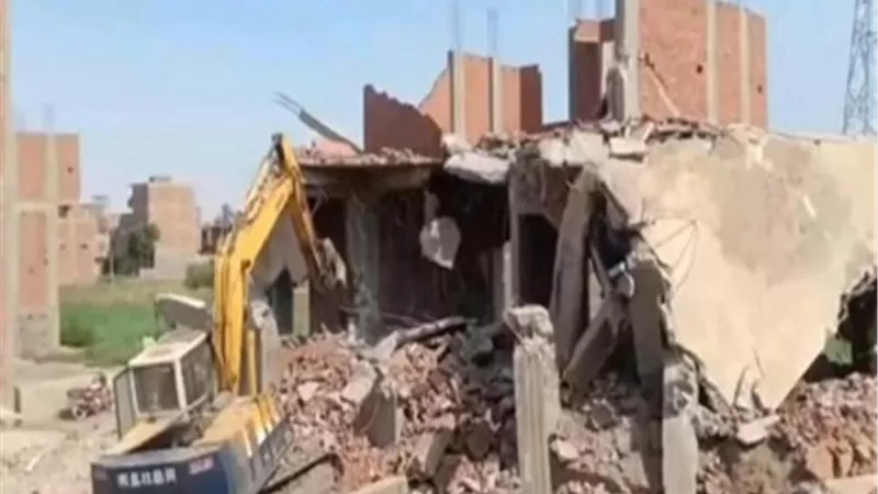 محافظة الجيزة تزيل 55 حاله تعدى على الاراضي الزراعية بالمراكز