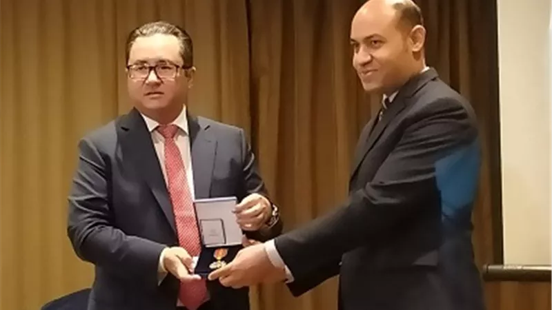 كازاخستان تكرم د. غانم مدير البحوث بالأوقاف