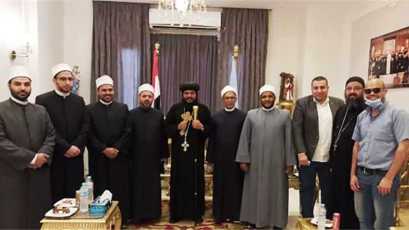 قافلة الأزهر الدعوية بدأت أعمالها فى البحر الأحمر.. بالصور