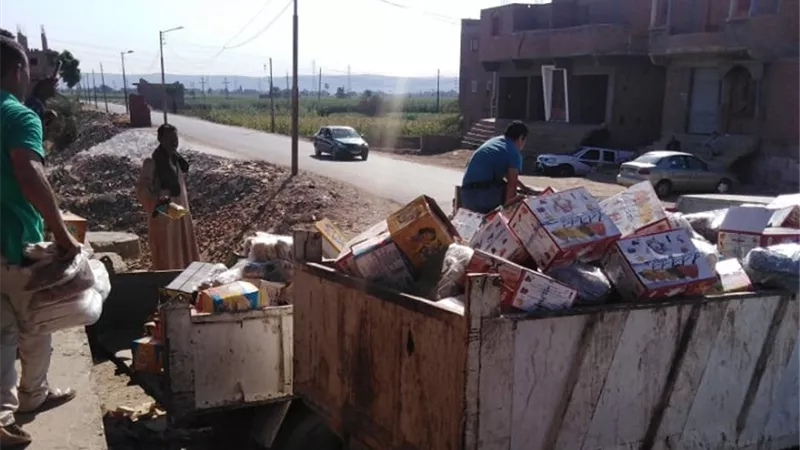 محافظ أسيوط : ضبط مخزن مواد غذائية بدون ترخيص بأبوتيج يحتوى على سلع غير صالحة للاستهلاك الآدمي