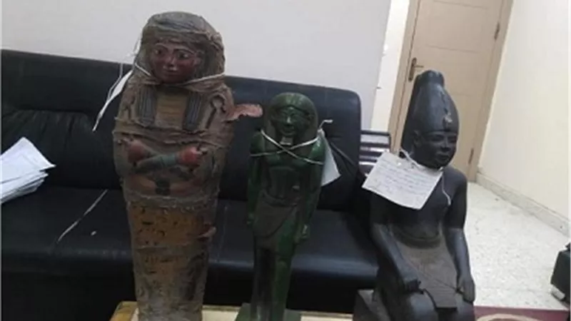 ضبط عاطل بحوزته 3 قطع أثرية بالبحيرة