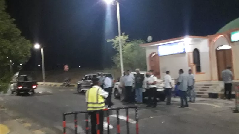 إغلاق طريق سفاجا- سوهاج وجاهزية كاملة لإصلاح الكسور والتلفيات