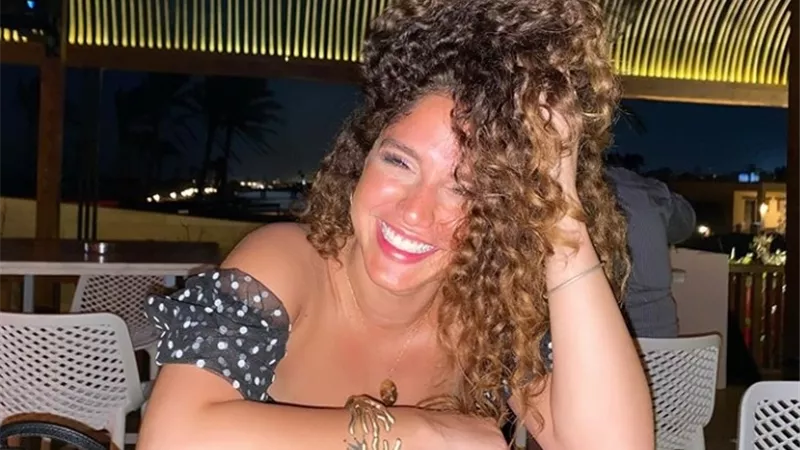 رنا رئيس تداعب جمهورها بإطلالة مبهجة عبر إنستجرام