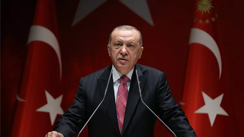فوائد القروض تخنق الأتراك.. أردوغان أغرق شعبه في الديون