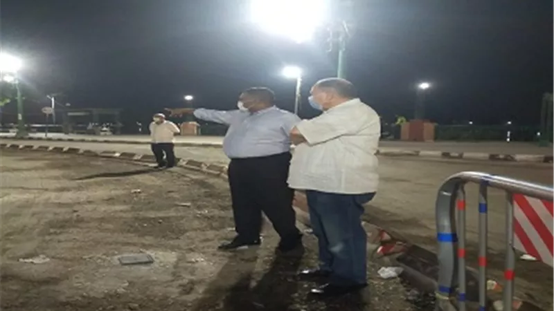 محافظ أسيوط يتفقد أعمال رصف وتطوير شارع الثورة وكورنيش النيل بحى شرق