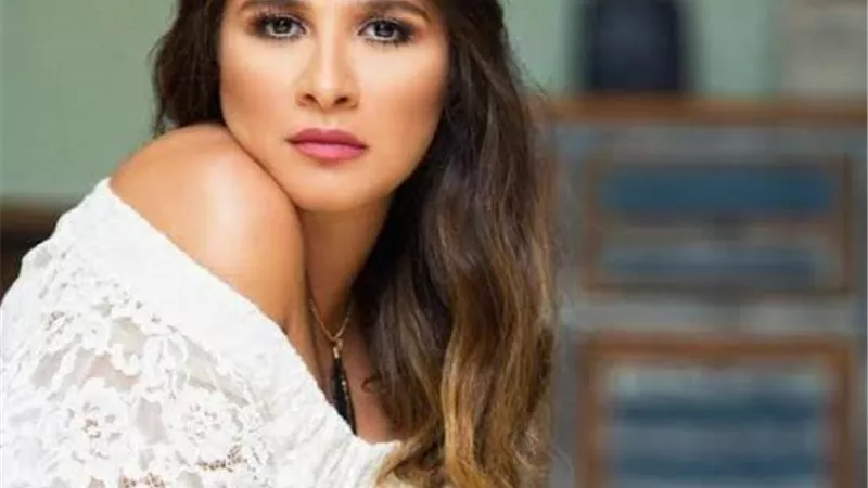 الجمهور يتغزل فى ياسمين عبد العزيز بسبب صورة