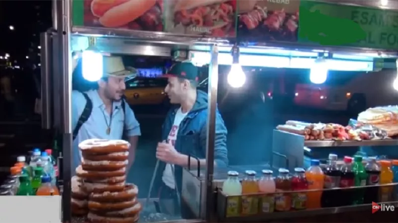 عربات الطعام المصرية تغزو شوارع نيويورك بالفيديو