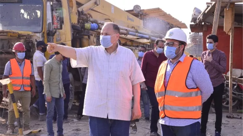 محافظ أسيوط يتفقد أعمال انشاء كوبري منقباد العلوي بطريق أسيوط/القاهرة الزراعي
