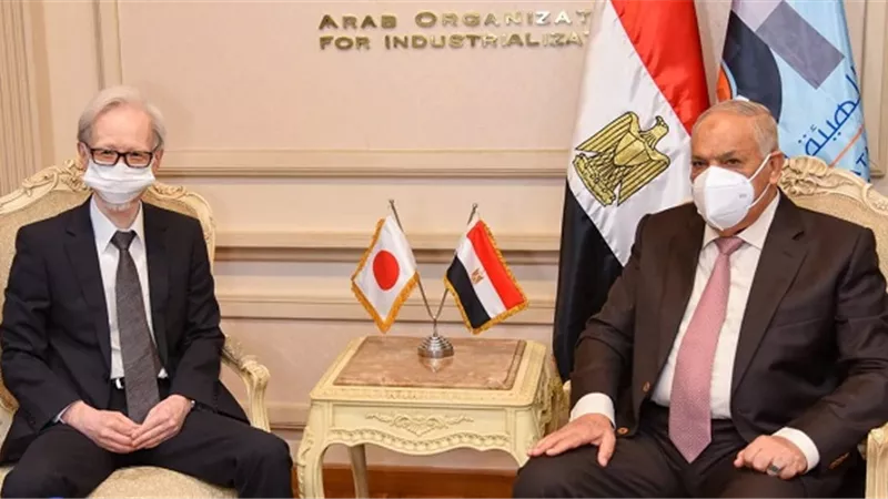 سفير اليابان بالقاهرة يشيد بالقاعدة الصناعية المتطورة للهيئة العربية للتصنيع