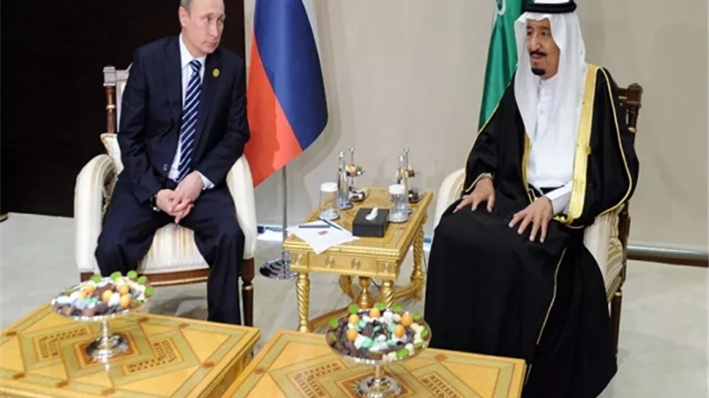 بوتین والعاھل السعودي یبحثان ھاتفیا اتفاق أوبك+ ولقاح كورونا