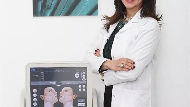 ماري جميل توضح الفرق بين الليزر المقشر والفراكشنال ليزر
