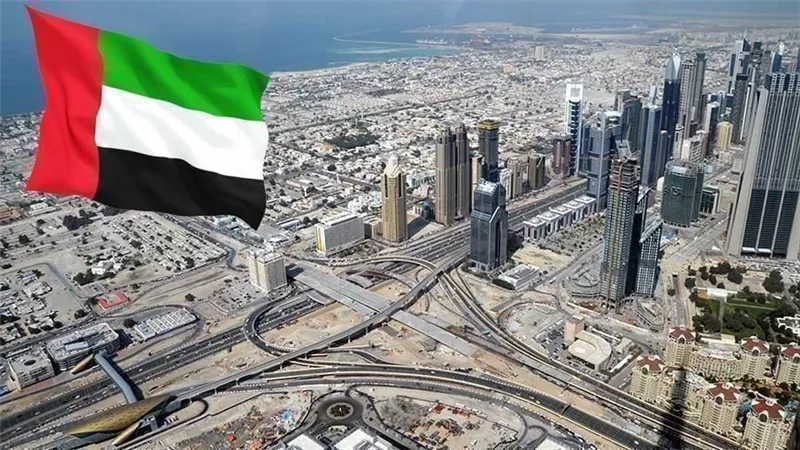 الإمارات تحقق فائضا في الميزانية بنحو 2.6 مليار دولار