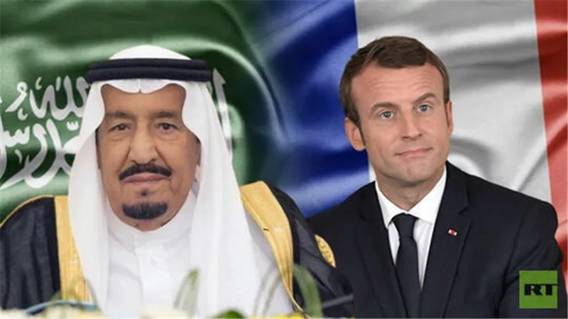 العاهل السعودي يجري اتصالا هاتفيا مع الرئيس الفرنسي