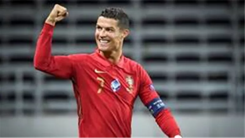 أول تعليق لكريستيانو رونالدو بعد تجاوزه 100 هدف دولي