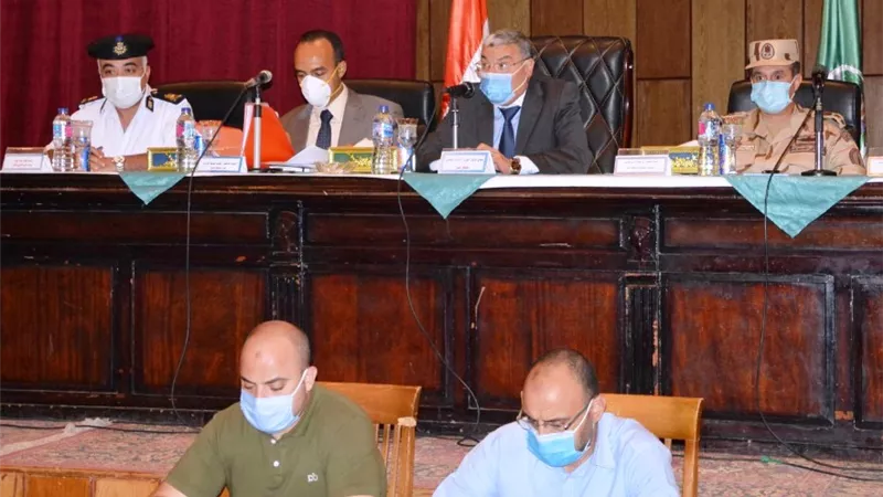 محافظ المنيا يشدد على حصر جميع المبانى المخالفة لمحاسبتها قانونيا