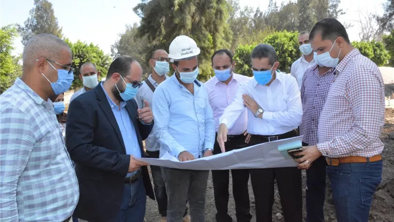 محافظ الغربية يتفقد عددا من المشاريع الخدمية بمركزي المحلة وطنطا