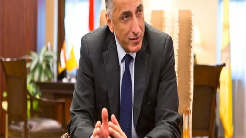 محافظ البنك المركزى يكشف حقيقة تغيير مصر للعملة.. فيديو