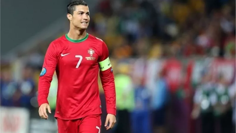 التشكيل الرسمى.. رونالدو يقود البرتغال امام السويد فى أمم أوروبا