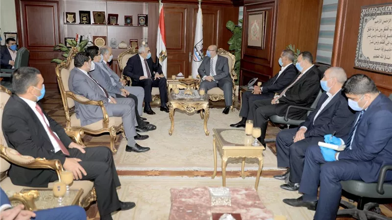 محافظ بني سويف يؤكد لسفير العراق: لدينا 3 جامعات مميزة